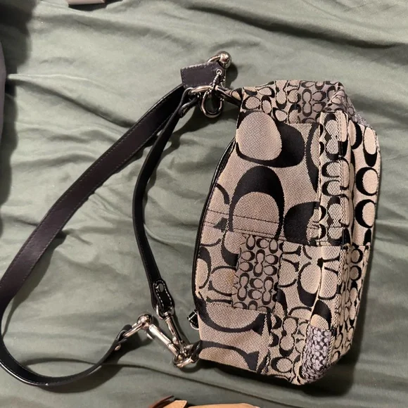 Coach Signature Canvas Satchel and Wristlet Set in Tan and Black Vintage Bundle! - Picture 3 of 8